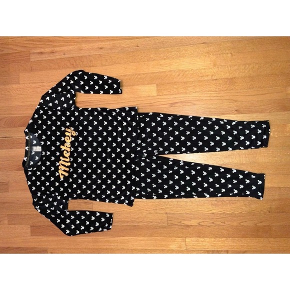 Disney XS (0-2) women XS Mickey Mouse Pajamas - Picture 7 of 9